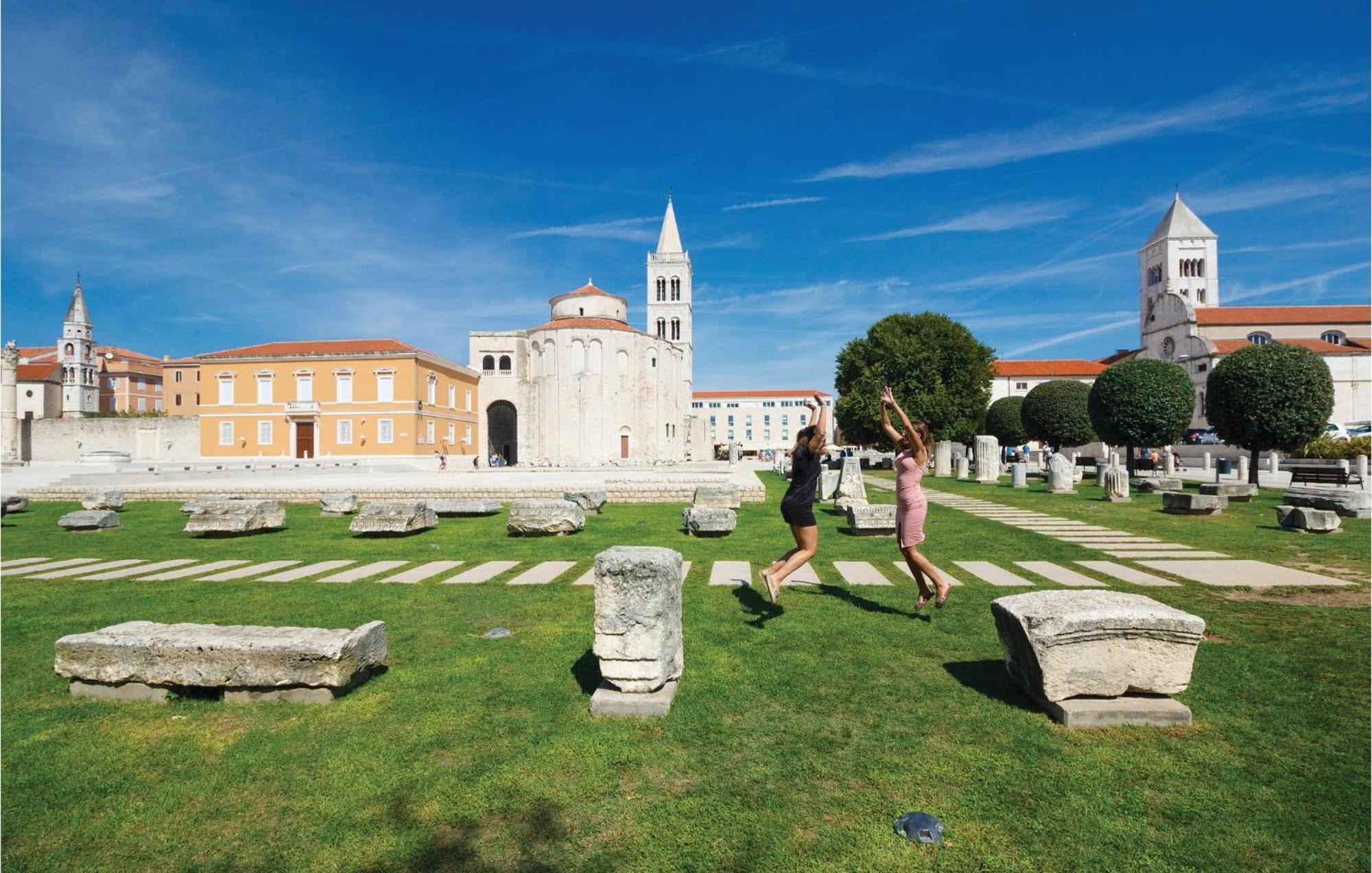 Cozy Apartment In Zadar With Wifi Buitenkant foto